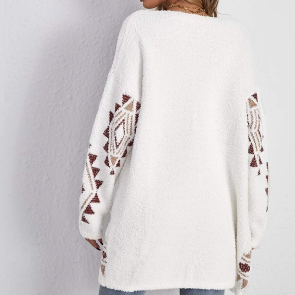 Cozy Tribal print Open Front Fuzzy Cardigan - Picture 4 of 4
